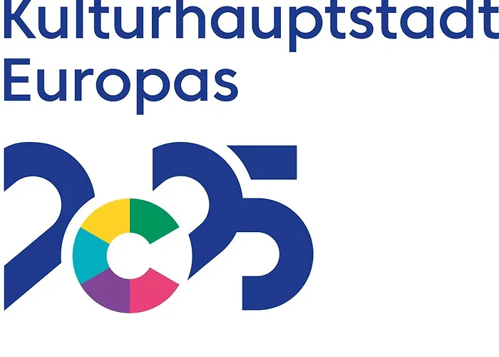 3-raum-ferienwohnung Mit Balkon, Strassenbahnlinie 5 Fusslaeufig Erreichbar, Wlan Apartament *